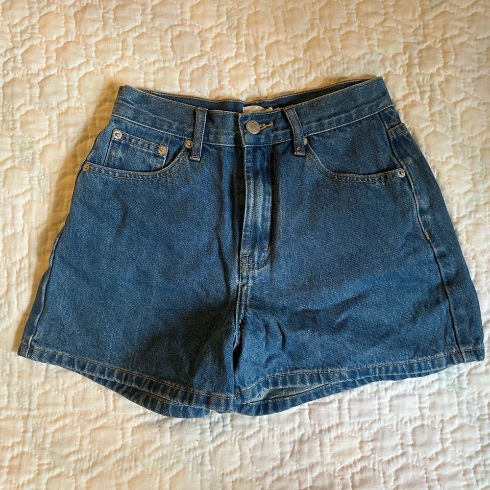 BRAND NEW denim shorts (Ghanda Clothing)